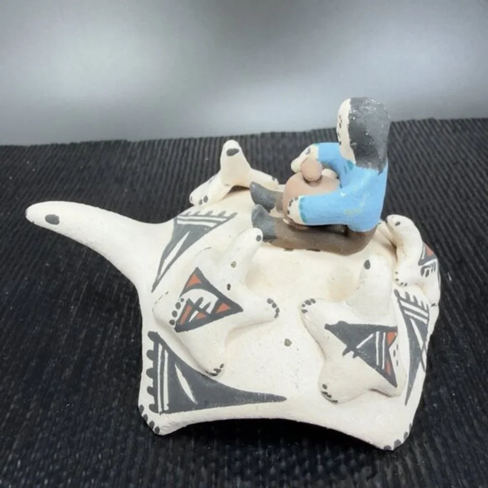 1992 Acoma Pottery Hand Made Signed Norma Jean Turtle Storyteller New Mexico VTG